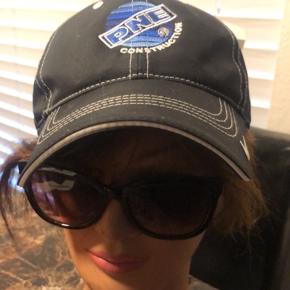 NikeGolf Men’s “PNE Construction “Black Baseball Cap Size Adjustable - Picture 11 of 14